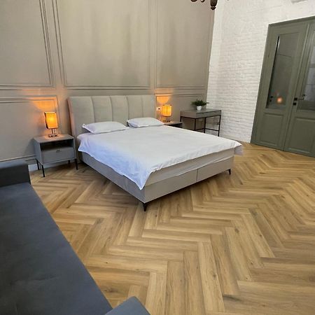 Appartement Alexander Flat_Alecsandri à Oradea Extérieur photo